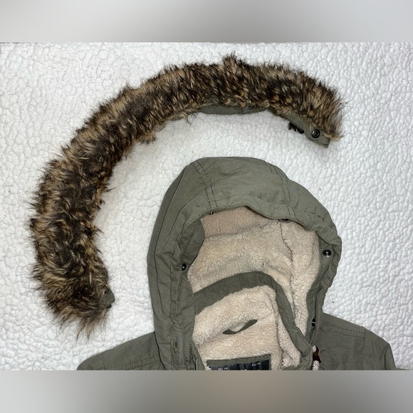 Eddie Bauer Ladder Creek High-Pile Olive Parka with Faux Fur Trim Women's XS - Picture 4 of 10